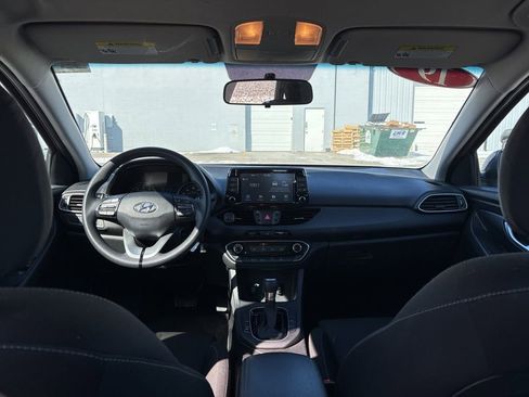 Used 2019 Hyundai Elantra GT image 24