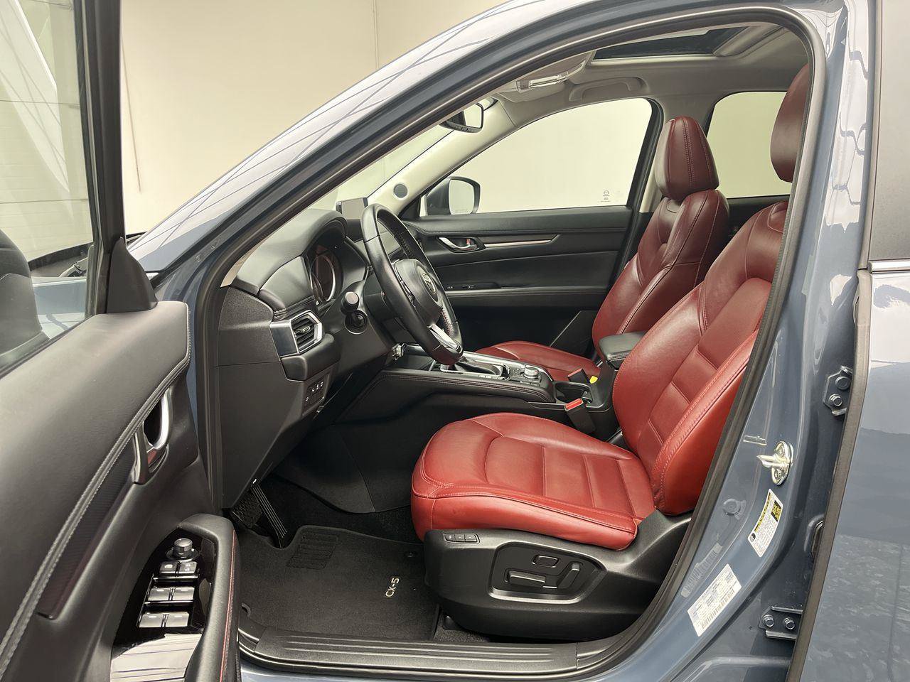 Certified 2025 MAZDA CX-5 Carbon Edition AWD/4WD image 3