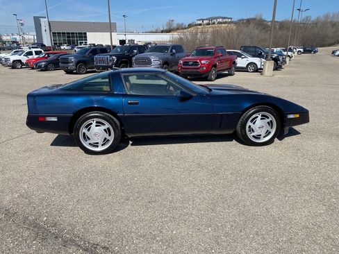 Used 1989 Chevrolet Corvette Coupe image 7