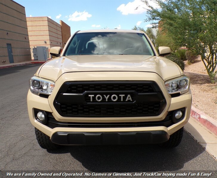 Used 2016 Toyota Tacoma SR5 w/ SR5 Appearance Package (SN) RWD image 2
