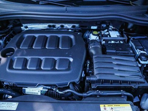 New 2025 Volkswagen Tiguan S image 37