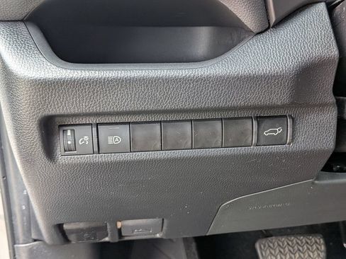 Used 2024 Toyota RAV4 XLE w/ Convenience Package FWD image 17