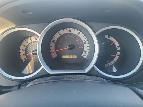 Used 2014 Toyota Tacoma 4x4 Access Cab image 13