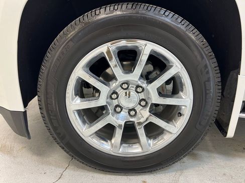 Used 2018 GMC Yukon Denali w/ Open Road Package image 13