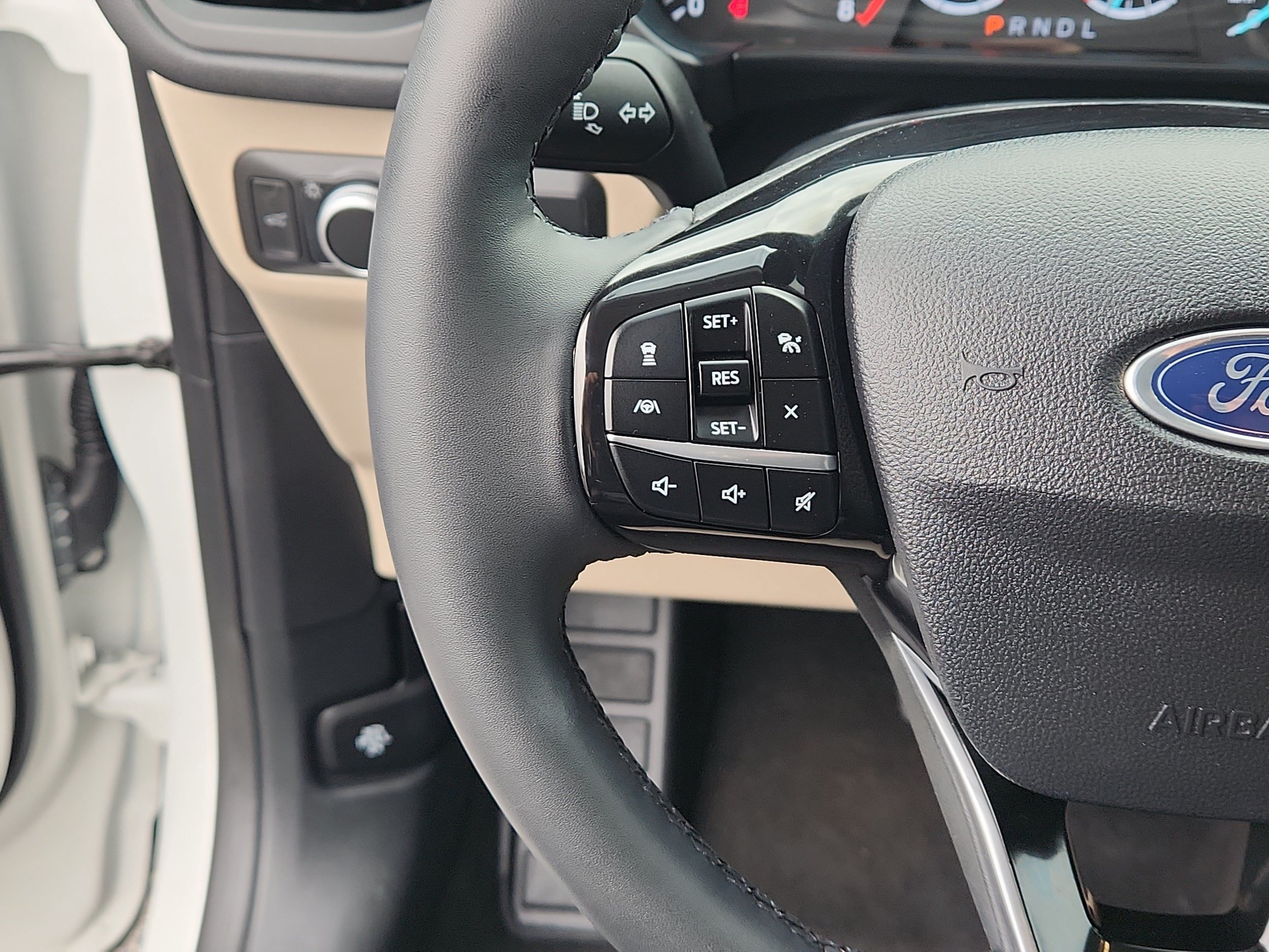 Used 2022 Ford Escape SE w/ Convenience Package AWD/4WD image 16