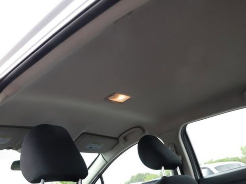 Used 2025 Nissan Versa SV FWD image 19