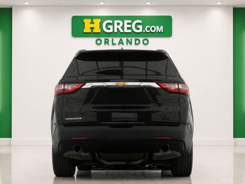 Used 2021 Chevrolet Traverse LS FWD image 8