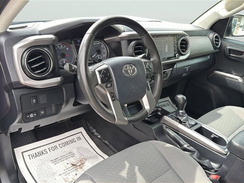Used 2020 Toyota Tacoma SR5 w/ Blackout Package image 18