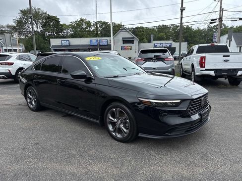 Used 2023 Honda Accord EX image 3