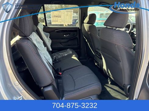 New 2026 Honda Pilot Sport image 14