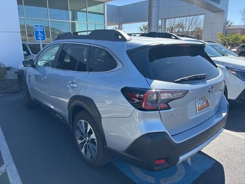 Used 2024 Subaru Outback Limited image 3