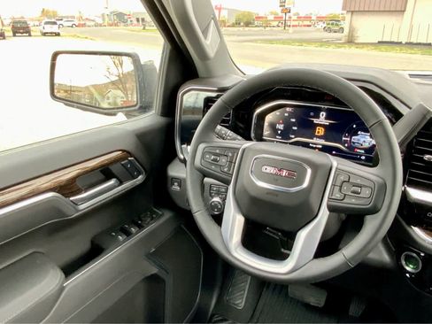 New 2025 GMC Sierra 1500 SLE w/ Preferred Package image 41