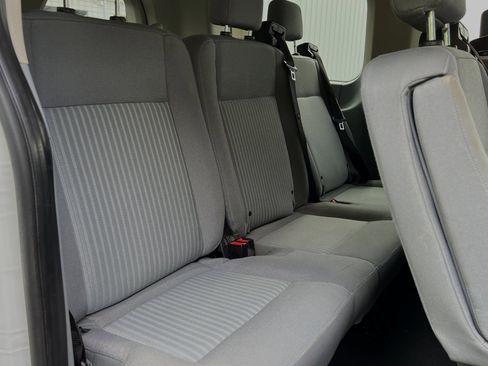 Used 2018 Ford Transit 150 XLT image 15