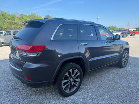 Used 2018 Jeep Grand Cherokee Limited AWD/4WD image 3