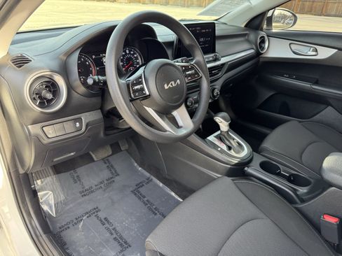 Used 2024 Kia Forte LXS image 27