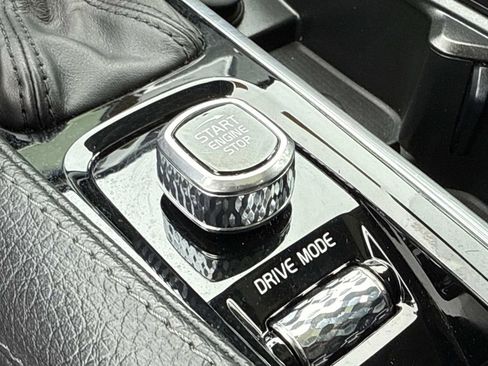 Used 2019 Volvo XC90 T6 Momentum w/ Advanced Package image 8