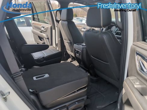 Used 2023 Chevrolet Tahoe Premier w/ Premium Package AWD/4WD image 18
