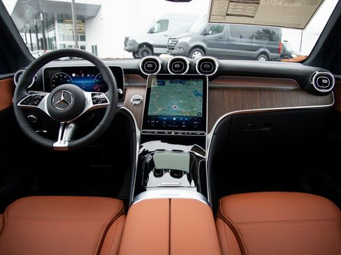 New 2026 Mercedes-Benz GLC 300 4MATIC image 17