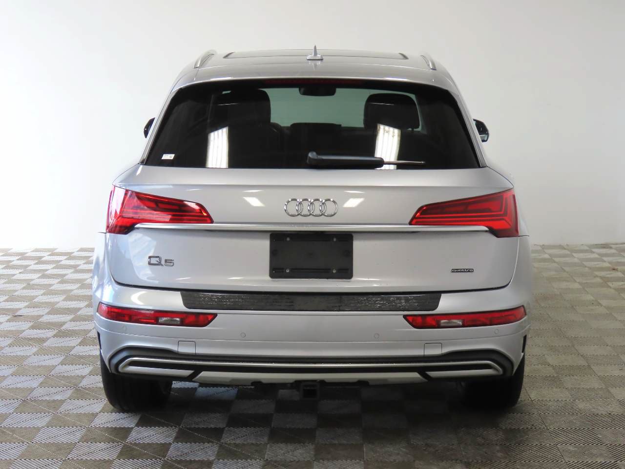 Used 2023 Audi Q5 2.0T Premium Plus AWD/4WD image 4