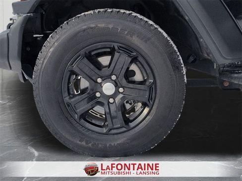 Used 2019 Jeep Wrangler Unlimited Sport S image 32