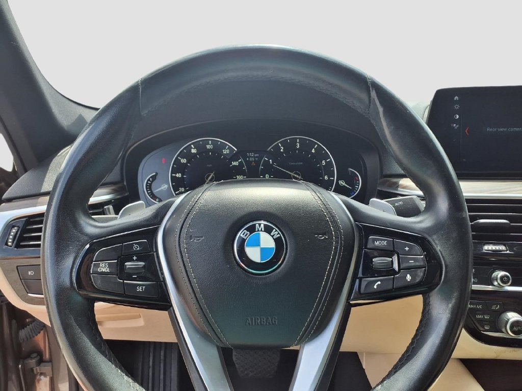 Used 2018 BMW 530i RWD image 16