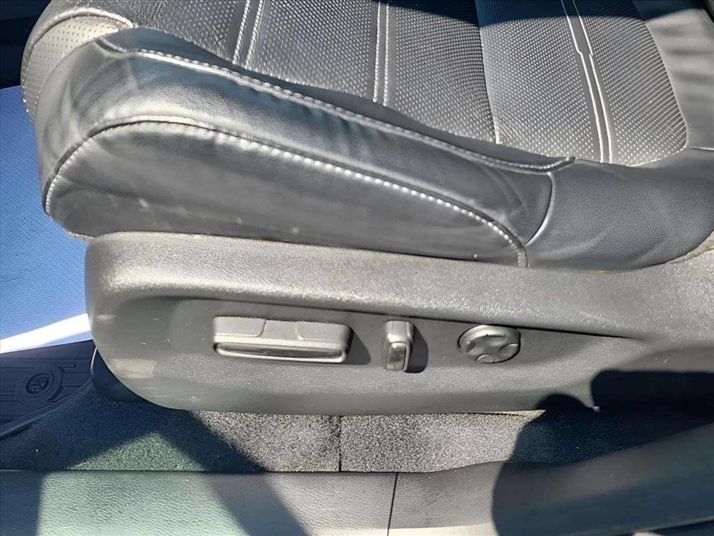 Used 2021 Honda CR-V EX-L image 15