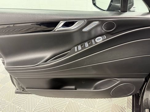Used 2023 Genesis G80 2.5T AWD/4WD image 9