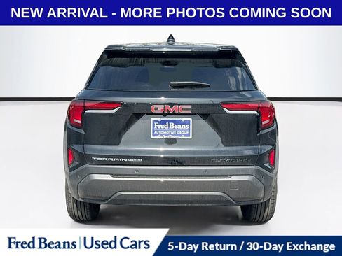 Used 2026 GMC Terrain Elevation image 7
