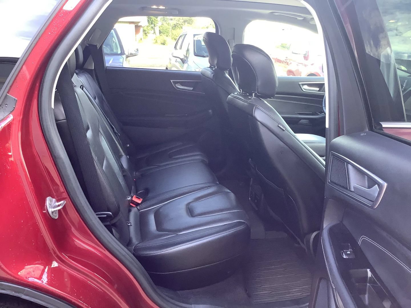 Used 2019 Ford Edge Titanium w/ Equipment Group 301A AWD/4WD image 14