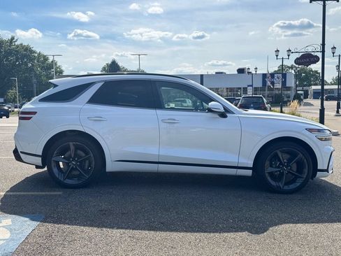 Used 2026 Genesis GV70 2.5T Sport Prestige AWD/4WD image 5