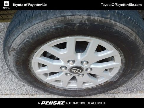 Used 2025 Toyota Tacoma SR5 w/ SR5 Upgrade Package image 7