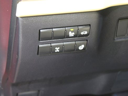 Used 2017 Lexus NX 200t AWD w/ Premium Package image 9