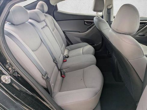 Used 2011 Hyundai Elantra GLS FWD image 17