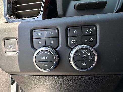 New 2026 GMC Sierra 2500 AT4X AWD/4WD image 34
