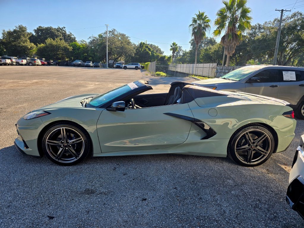 Used 2024 Chevrolet Corvette Stingray Preferred Conv w/ Stealth Interior Trim Package RWD image 40