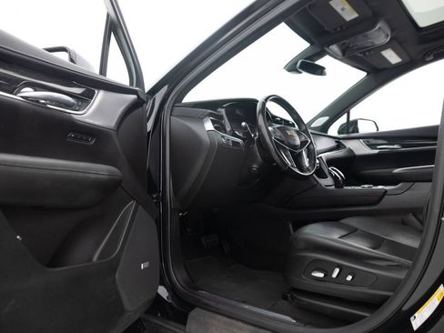 Used 2021 Cadillac XT5 Premium Luxury AWD/4WD image 24
