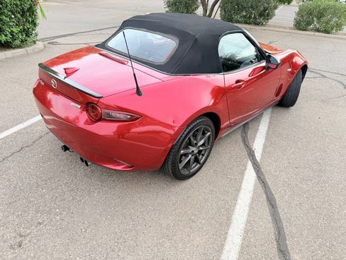 Used 2016 MAZDA MX-5 Miata Club RWD image 7