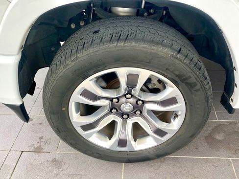 Used 2022 RAM 1500 Limited w/ Body Color Bumper Group AWD/4WD image 11