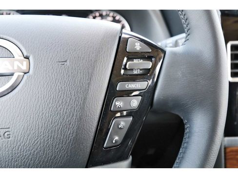 Used 2024 Nissan Armada SL w/ Captain's Chairs Package image 18