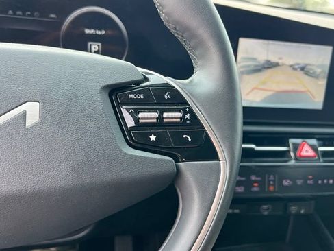 Certified 2023 Kia Niro Wind w/ Wind Preserve Package FWD image 21