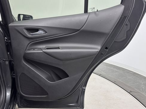 Used 2020 Chevrolet Equinox LT image 33