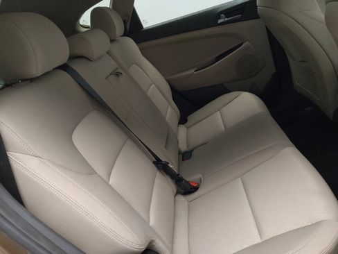 Used 2017 Hyundai Tucson SE image 19