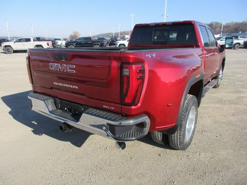 New 2026 GMC Sierra 3500 SLT image 5