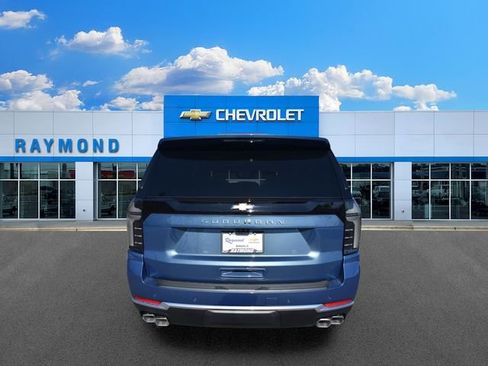 New 2026 Chevrolet Suburban High Country AWD/4WD image 5