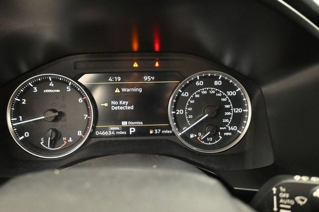 Used 2025 Mitsubishi Outlander SE FWD image 15