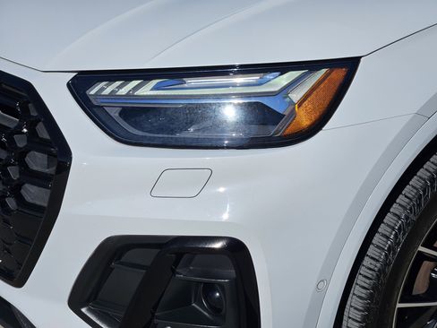 Used 2021 Audi SQ5 Prestige w/ Prestige Package image 7