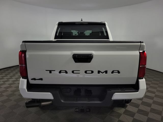 Used 2026 Toyota Tacoma SR5 AWD/4WD image 6