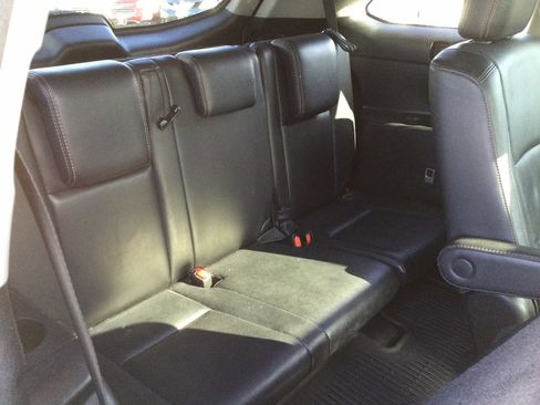 Used 2016 Toyota Highlander XLE image 23