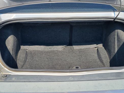 Used 2014 Dodge Challenger SXT RWD image 27