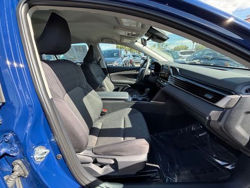 Used 2025 Toyota Camry LE FWD image 25